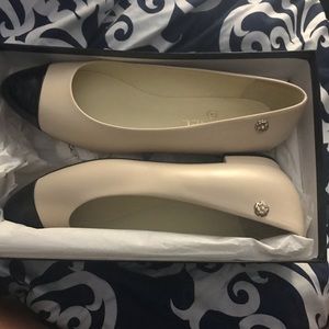 New!!! Chanel flat patent leather toe